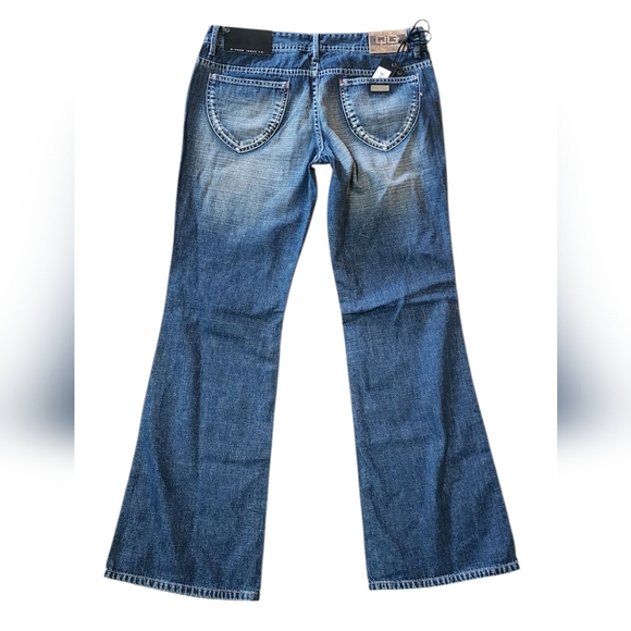 NWT Q-Gene Low-Rise Flared Jeans - Picture 7 of 12